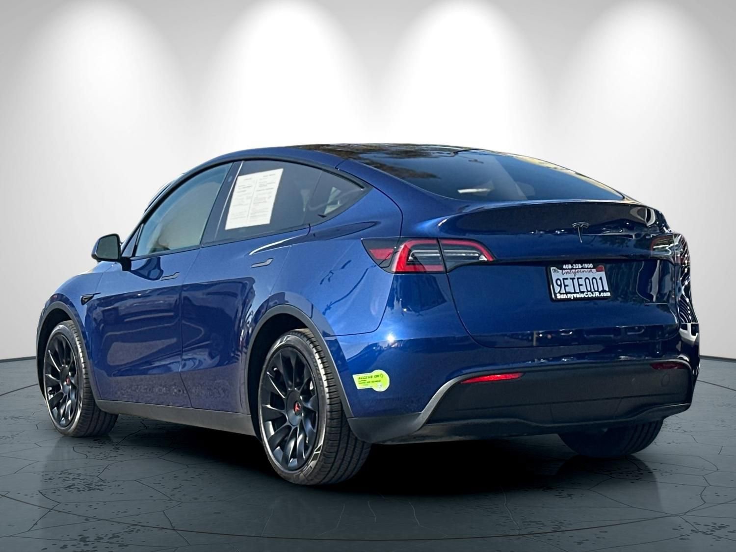 Used 2023 Tesla Model Y Long Range AWD/4WD image 6