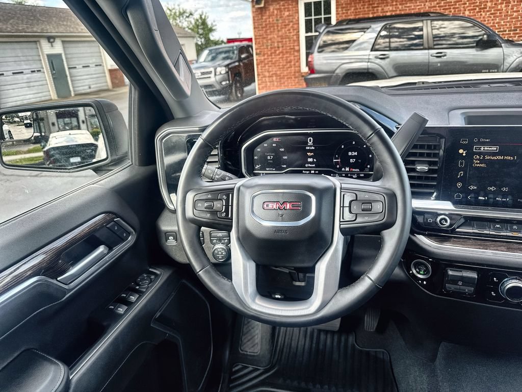 Used 2024 GMC Sierra 1500 Elevation w/ LPO, Elevation Black Package AWD/4WD image 14