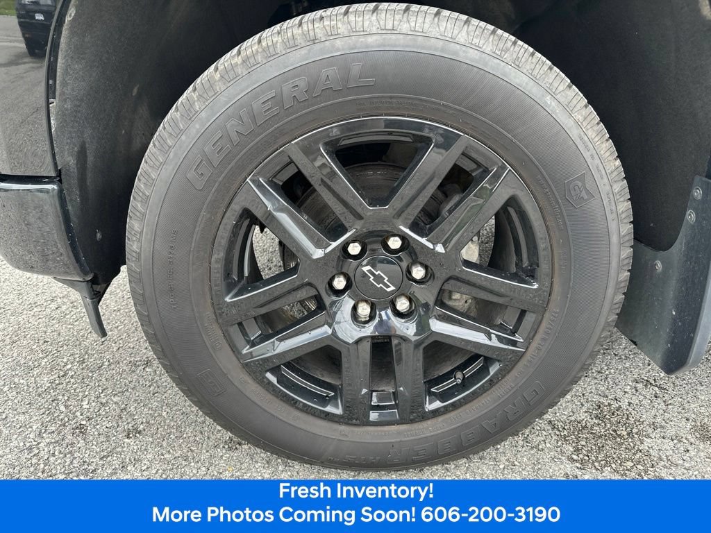 Used 2024 Chevrolet Silverado 1500 Custom AWD/4WD image 9