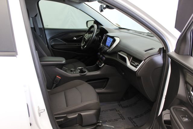 Used 2022 GMC Terrain SLE w/ Driver Convenience Package image 30