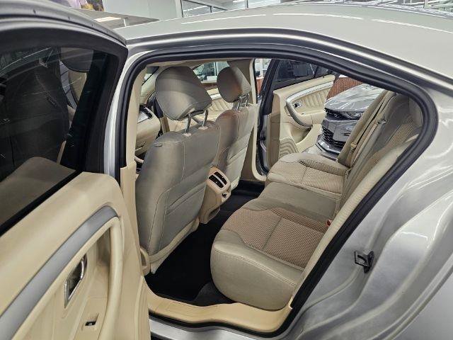 Used 2019 Ford Taurus SEL w/ Equipment Group 201A FWD image 8