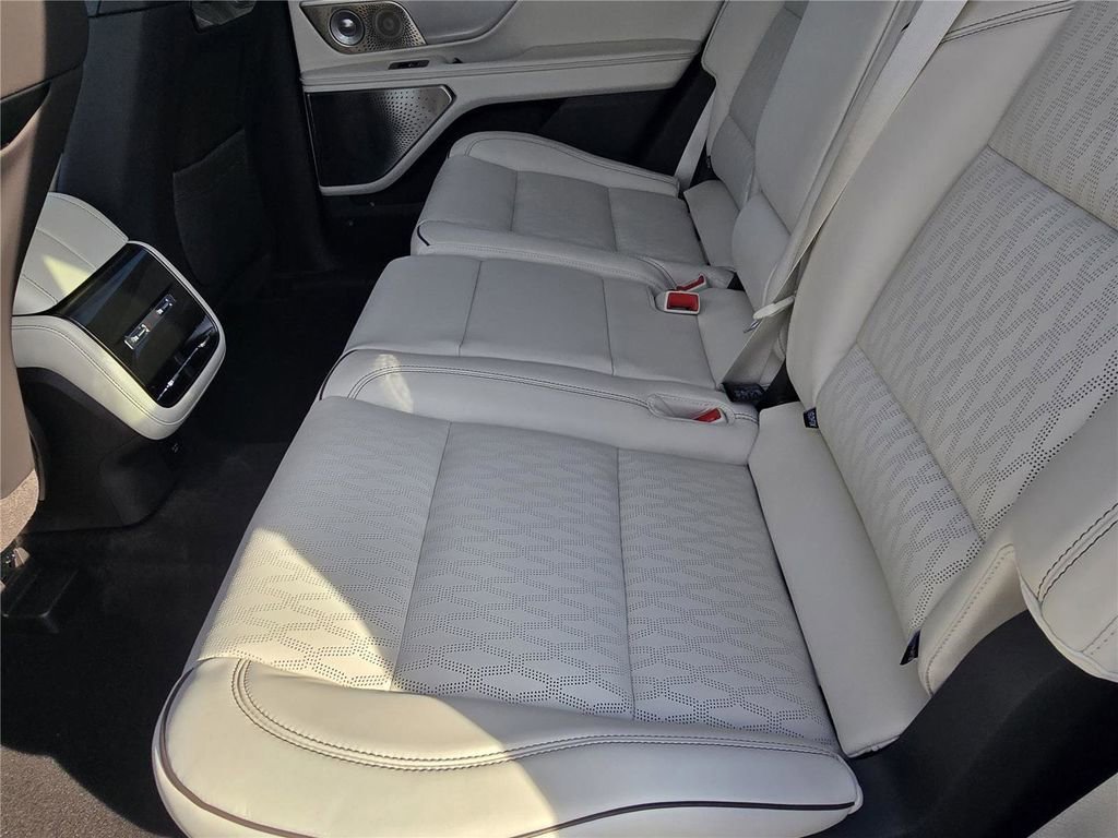 New 2026 Lincoln Nautilus Black Label AWD/4WD image 13