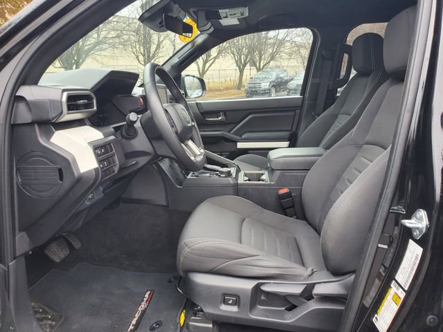 Used 2024 Toyota Tacoma TRD Off-Road image 16