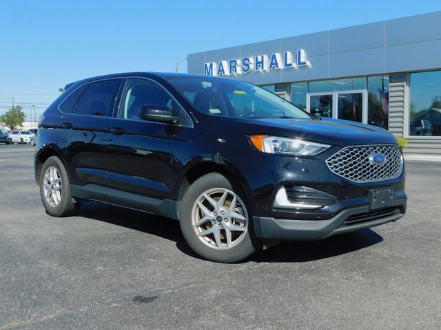 Used 2023 Ford Edge SEL image 2