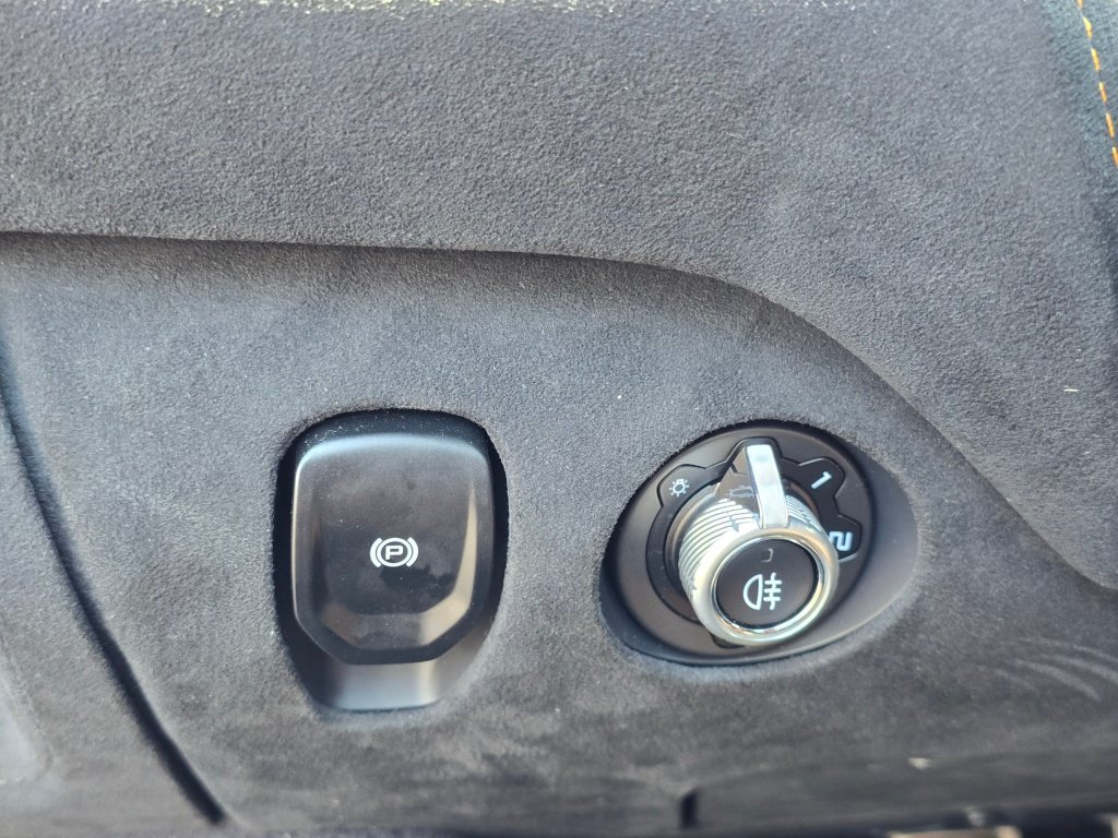 Used 2022 McLaren 720S Performance RWD image 19