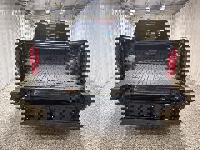Used 2023 GMC Sierra 1500 SLT w/ SLT Premium Package image 27