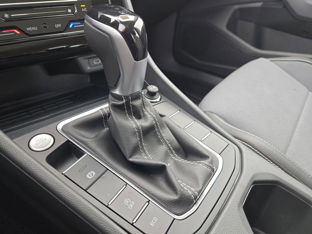 New 2026 Volkswagen Jetta SE image 16
