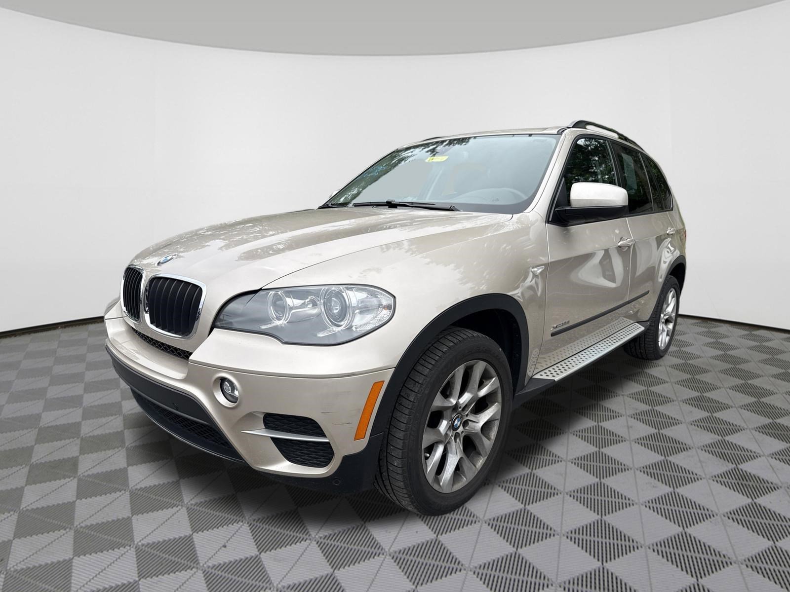 Used 2013 BMW X5 xDrive35i AWD/4WD image 3