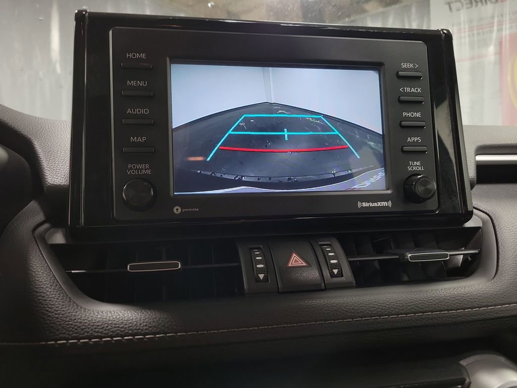 Used 2021 Toyota RAV4 XLE Premium image 17