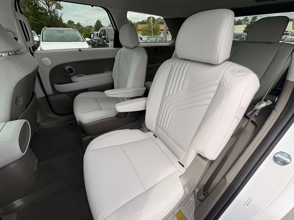 New 2026 Hyundai Palisade SEL Premium w/ Tow & Go Package FWD image 26