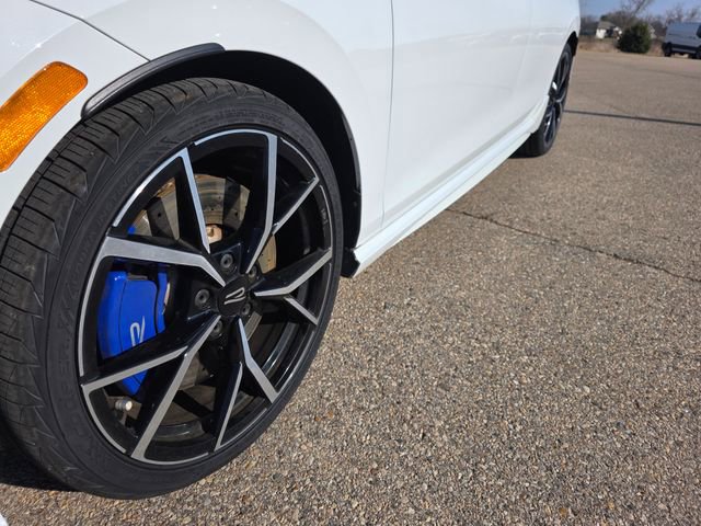 Used 2023 Volkswagen Golf R image 35