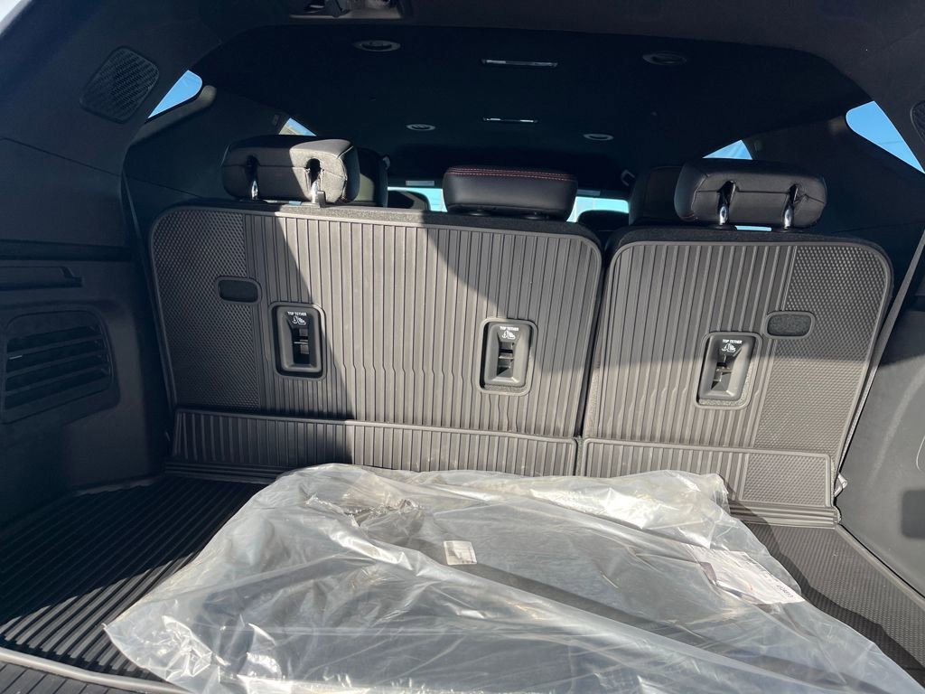 New 2026 Chevrolet Traverse RS image 24