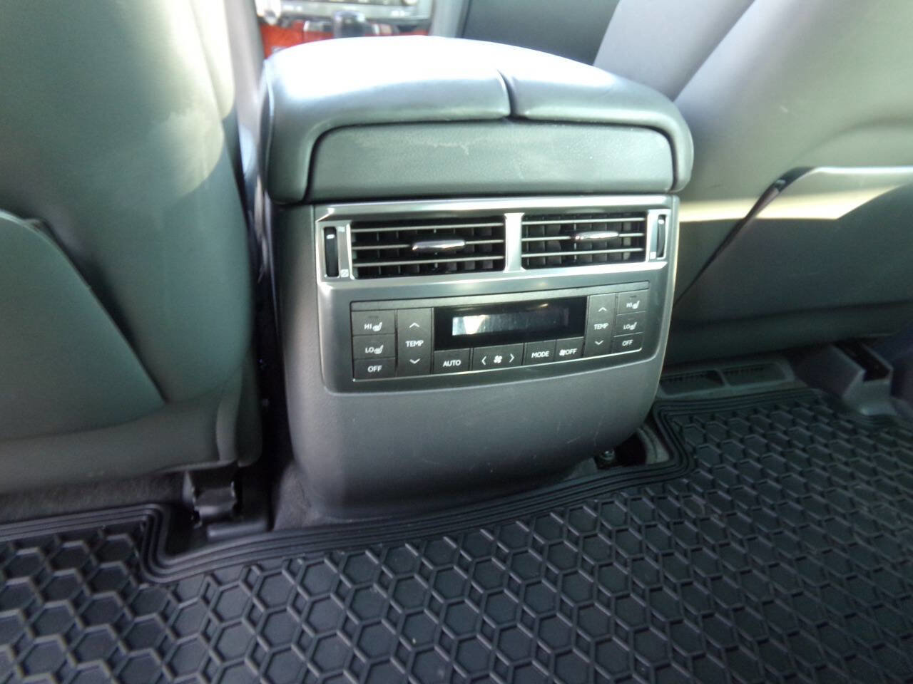 Used 2008 Lexus LX 570 4WD image 14