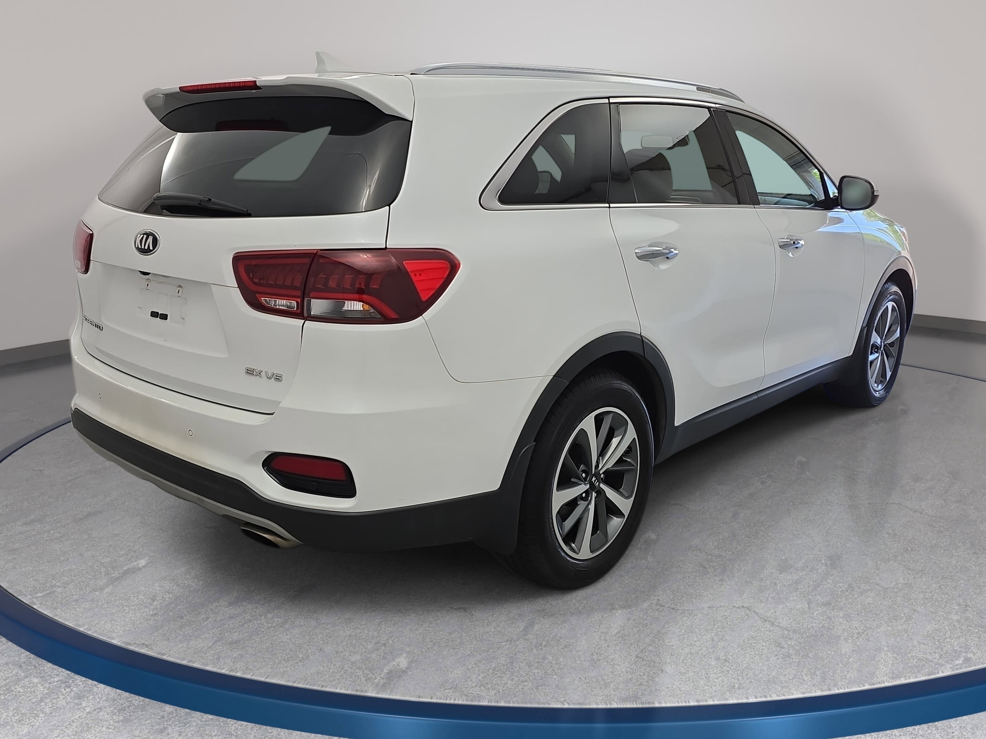 Used 2019 Kia Sorento EX w/ EX Touring Package FWD image 5