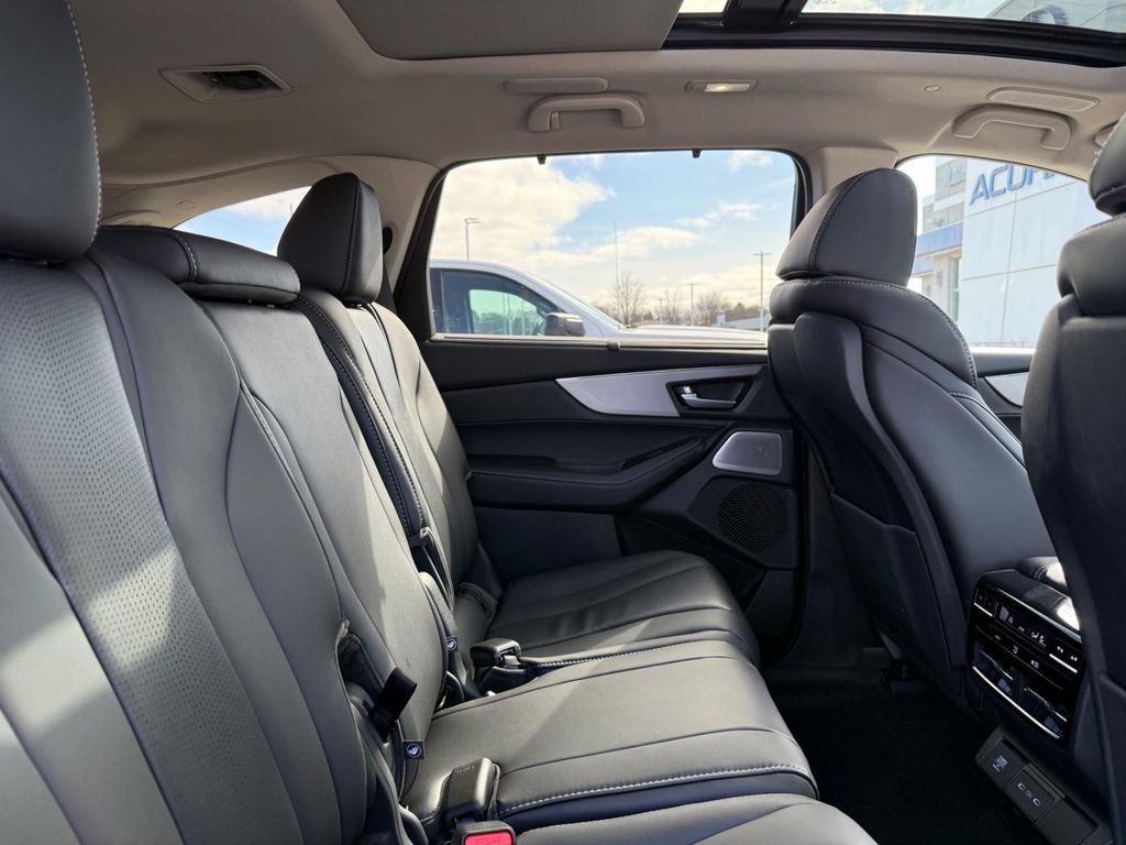 Certified 2026 Acura MDX w/ Technology Package image 10