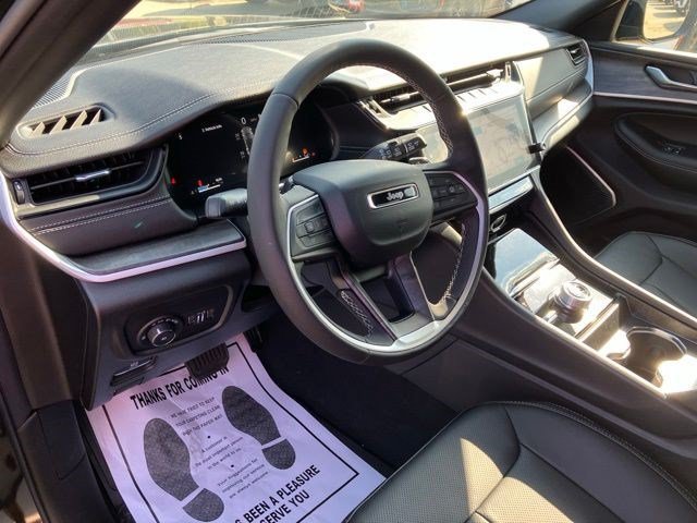 New 2026 Jeep Grand Cherokee Limited AWD/4WD image 13