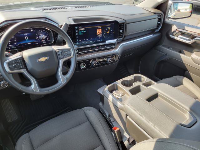 Used 2023 Chevrolet Silverado 1500 LT AWD/4WD image 25