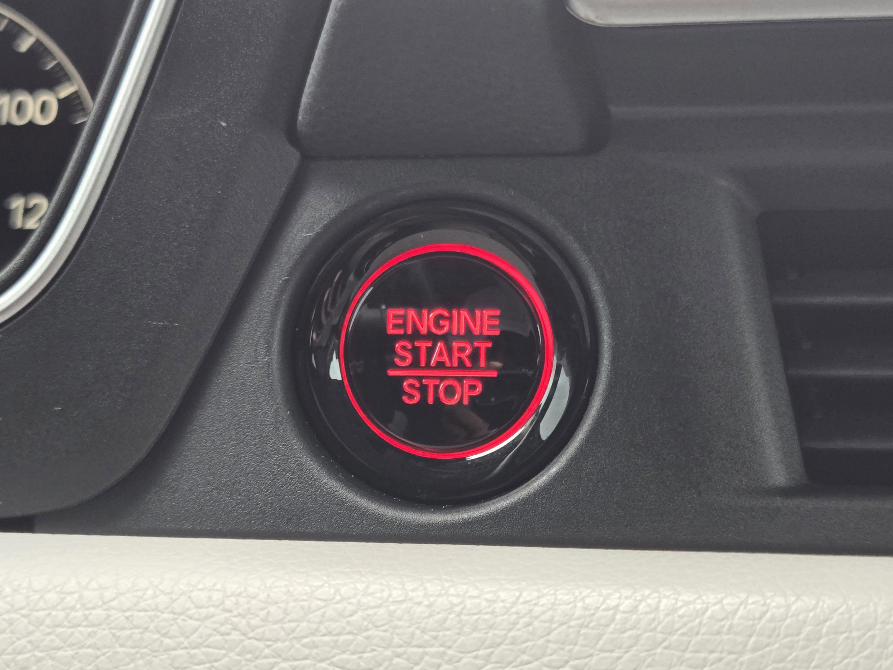 Certified 2024 Honda Pilot Touring image 17