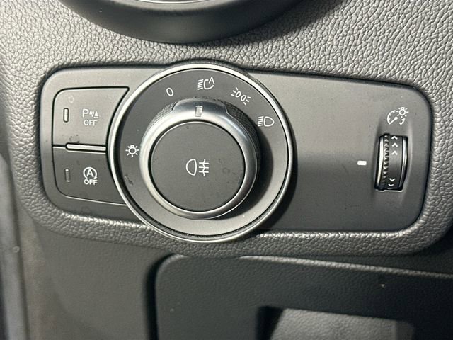 Used 2023 Alfa Romeo Stelvio Veloce AWD/4WD image 25