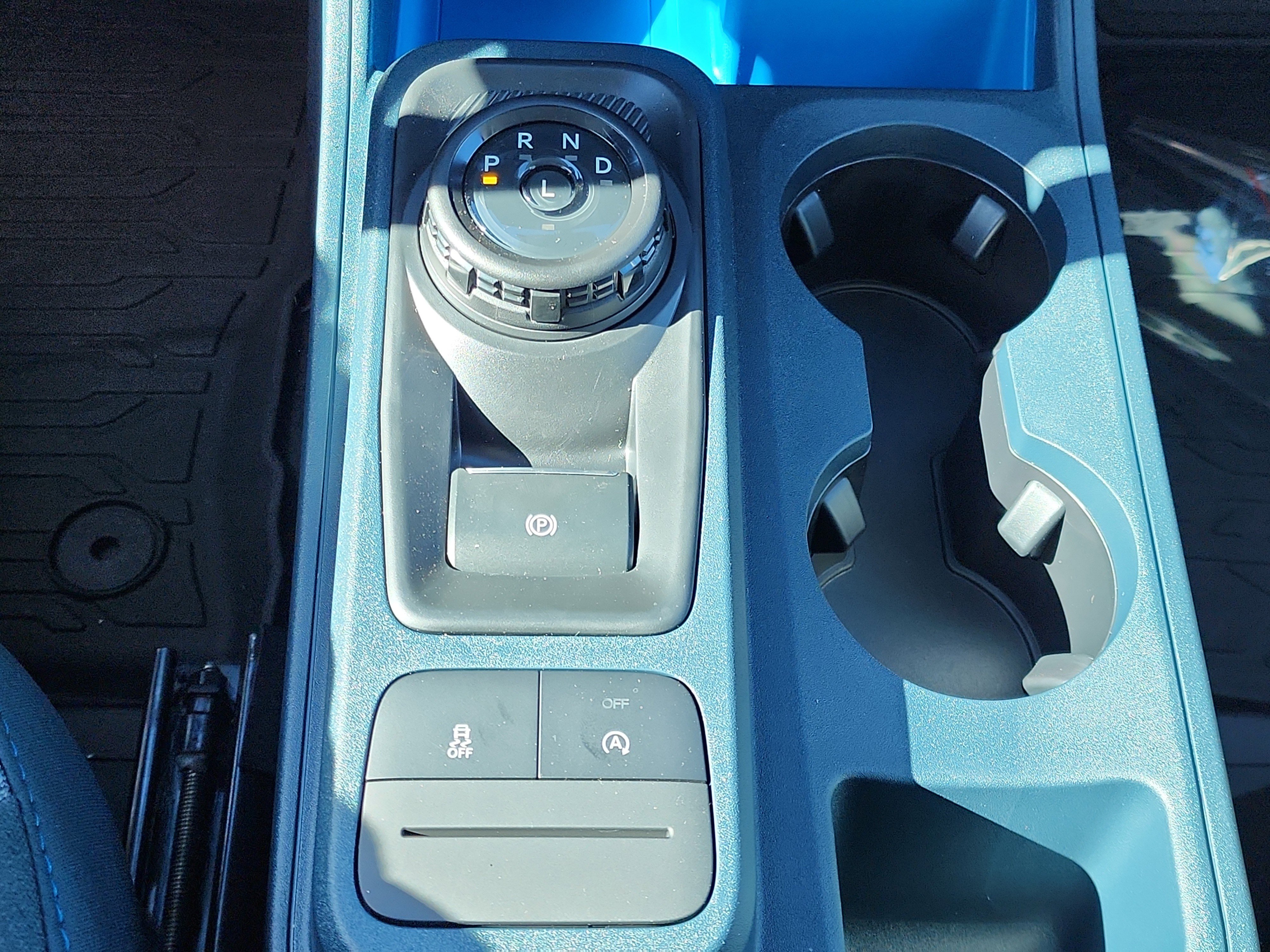 New 2025 Ford Maverick XLT w/ XLT Luxury Package image 13