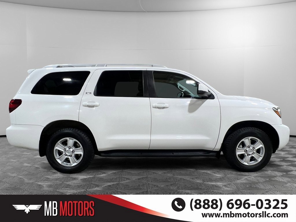 Used 2021 Toyota Sequoia SR5 w/ Premium Package image 2