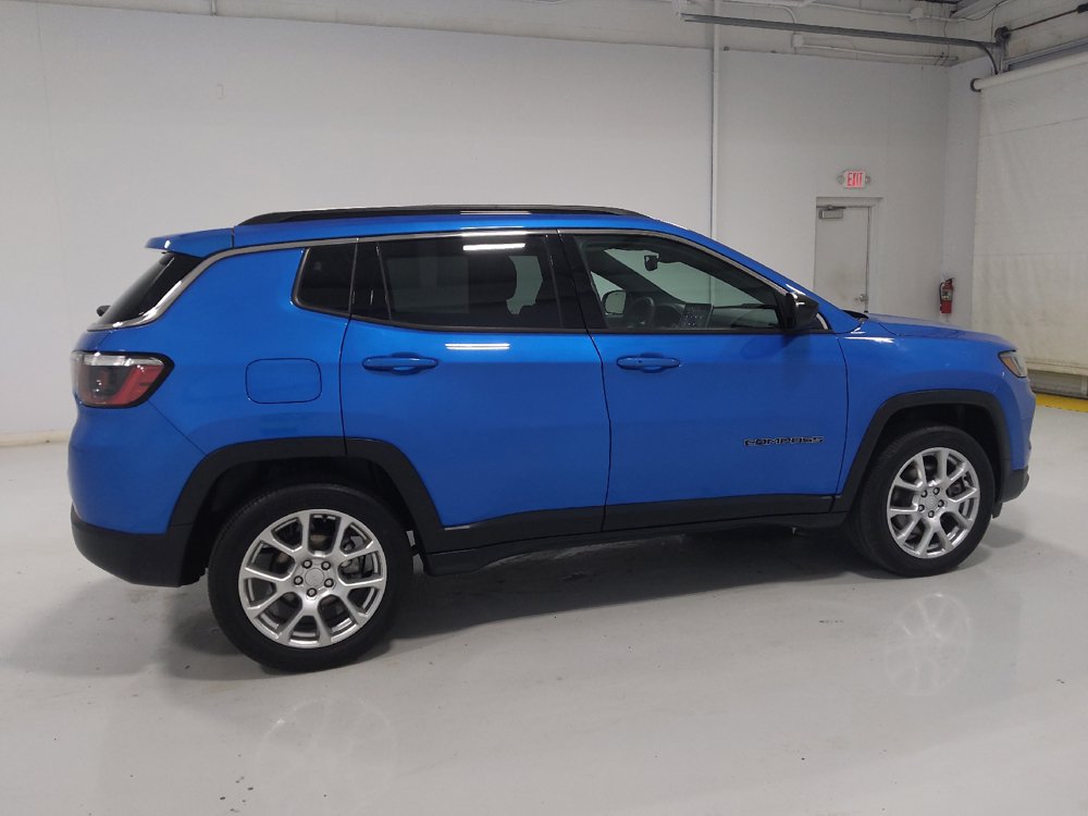 Used 2023 Jeep Compass Latitude AWD/4WD image 10