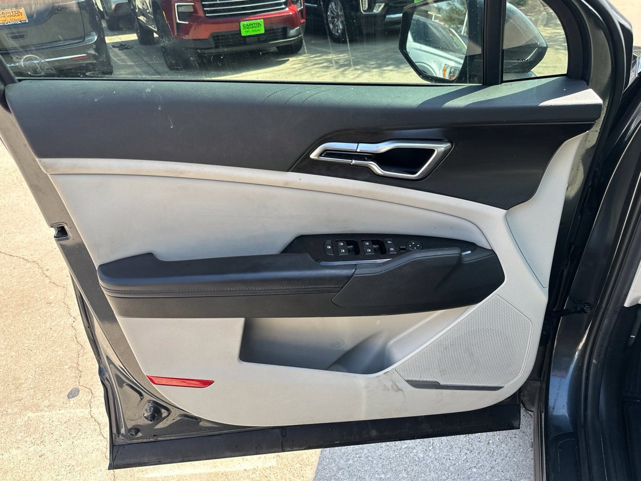 Used 2024 Kia Sportage EX FWD image 10