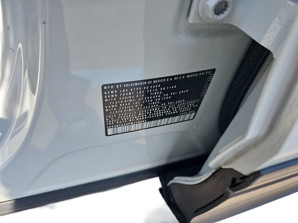 Used 2023 Volkswagen Tiguan SE FWD image 31