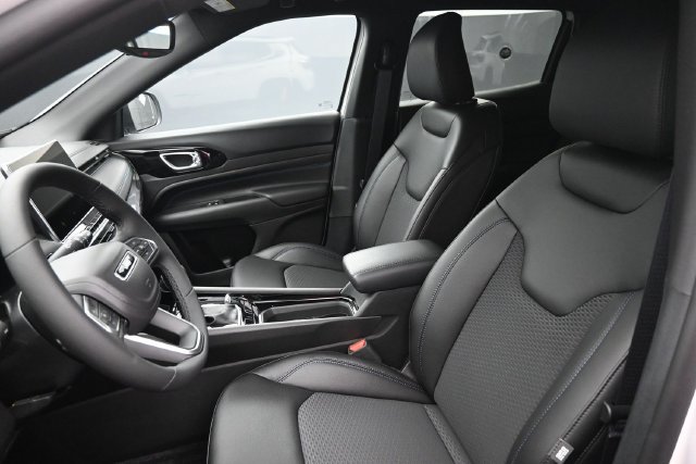New 2027 Jeep Compass Latitude AWD/4WD image 17