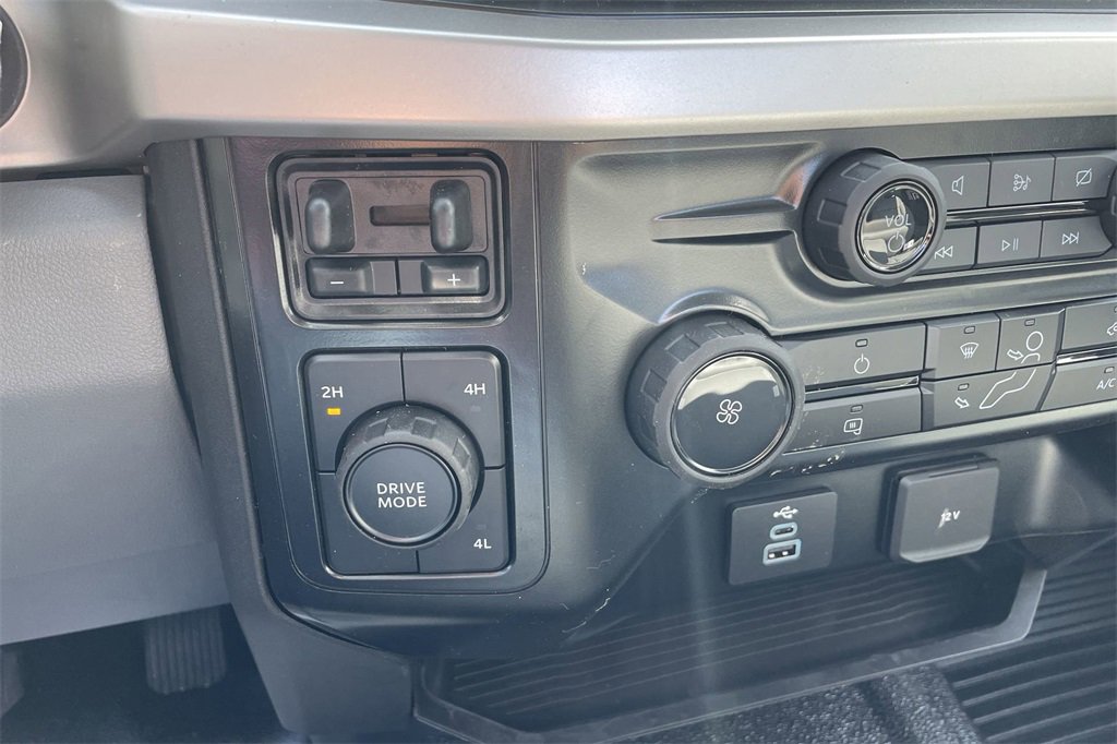 New 2024 Ford F550 4x4 Regular Cab Super Duty image 25