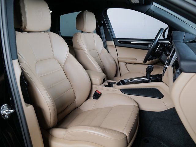 Certified 2023 Porsche Macan 2.0L I4 Turbocharged image 11