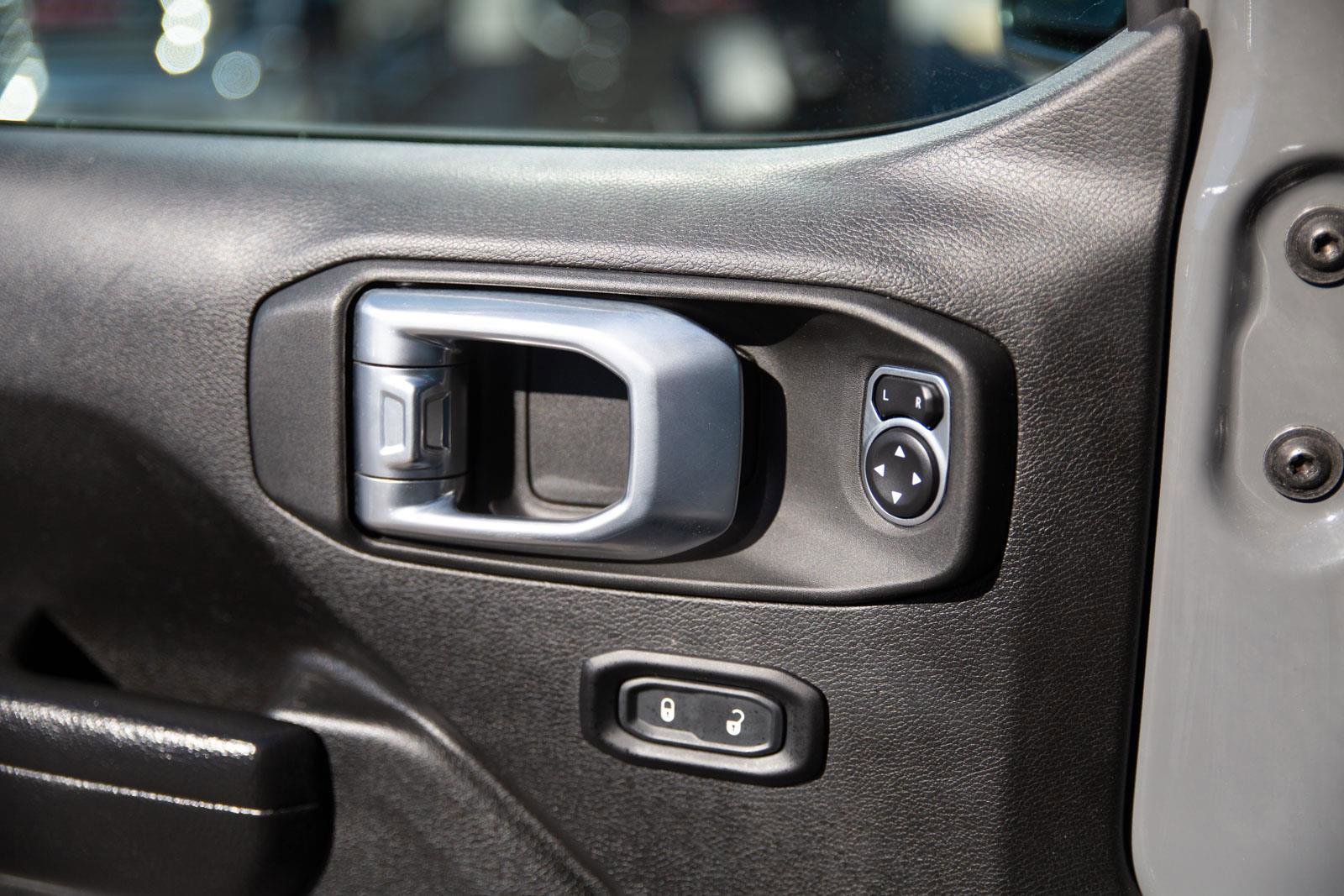 Used 2023 Jeep Wrangler Unlimited w/ Cold Weather Group AWD/4WD image 20