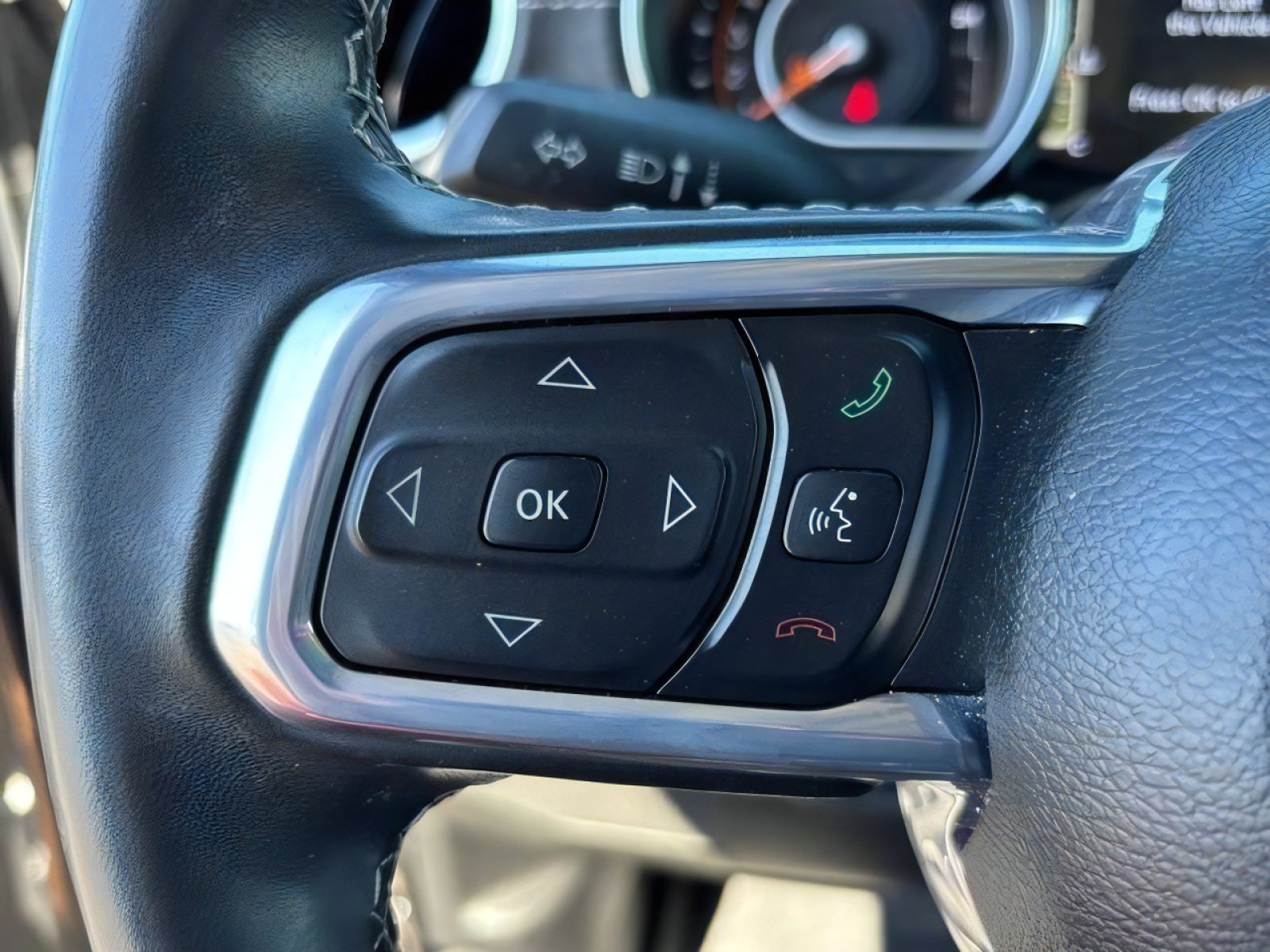 Used 2021 Jeep Gladiator Overland w/ Popular Equipment Package AWD/4WD image 22