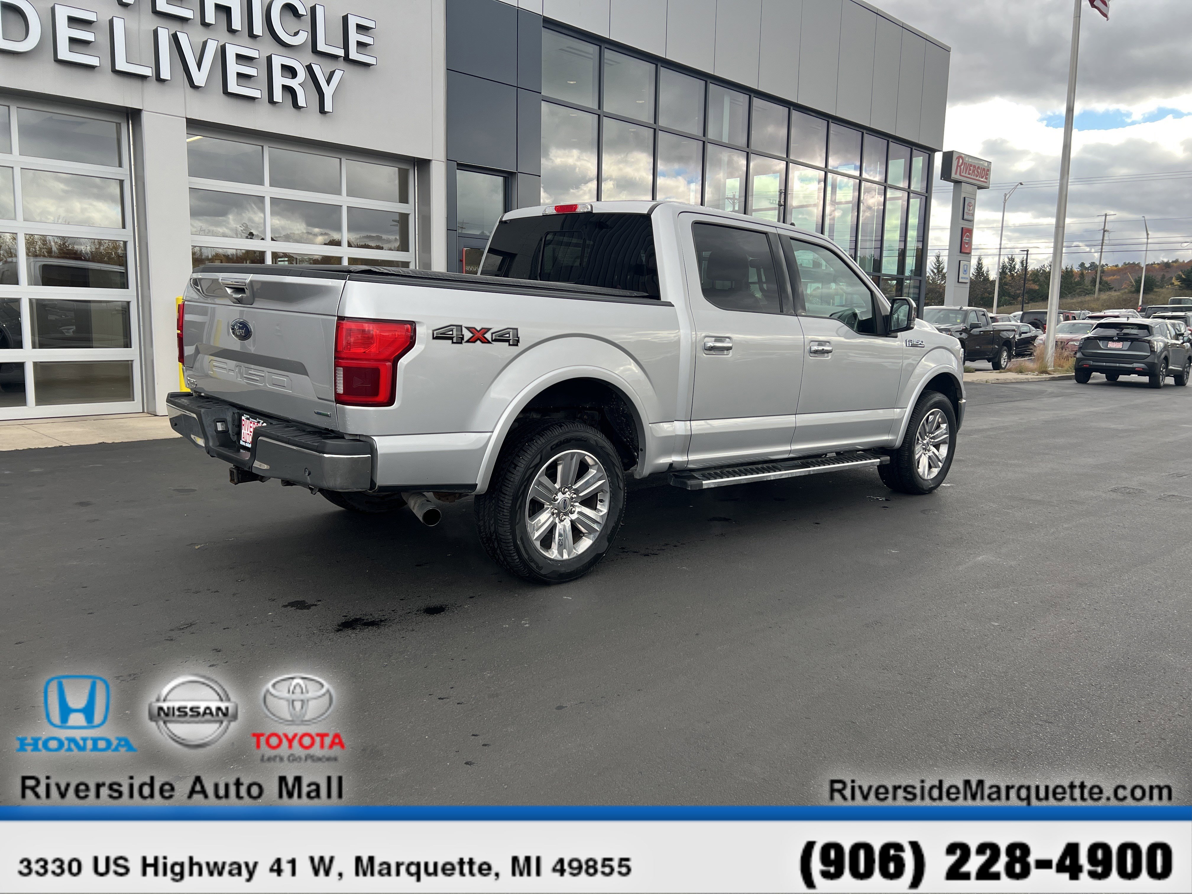 Used 2019 Ford F150 Lariat w/ Equipment Group 502A Luxury image 9