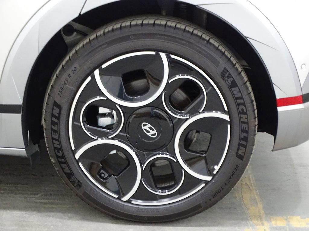 Used 2024 Hyundai Ioniq 5 Limited image 49