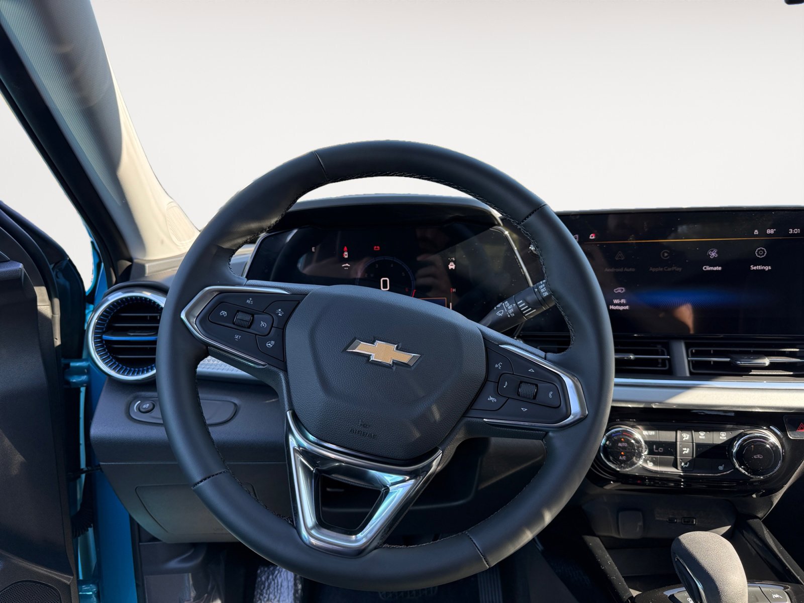 New 2026 Chevrolet Trax LT w/ Driver Confidence Package FWD image 12