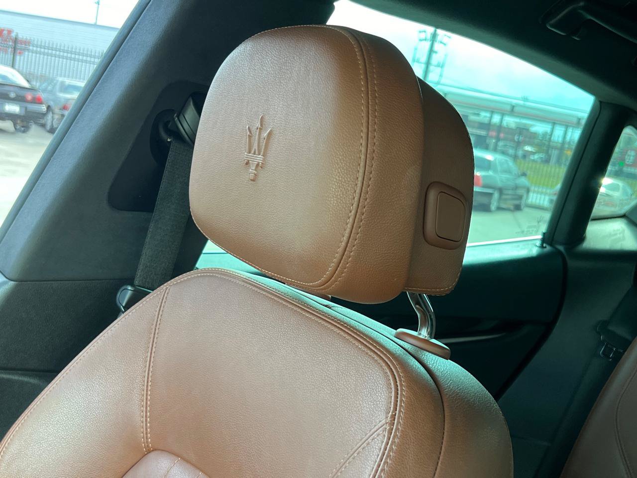 Used 2018 Maserati Levante AWD/4WD image 26