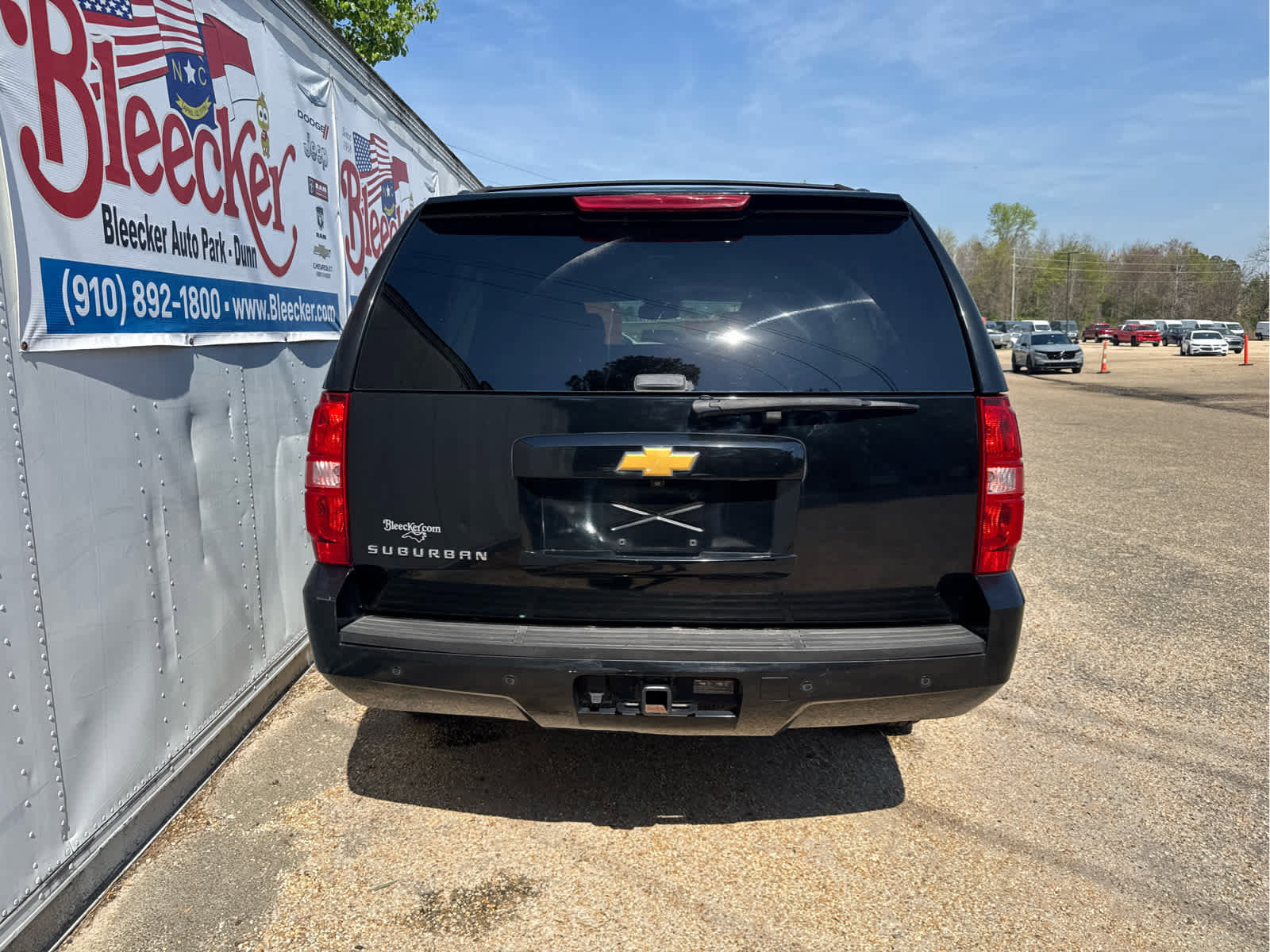 Used 2014 Chevrolet Suburban LT image 4