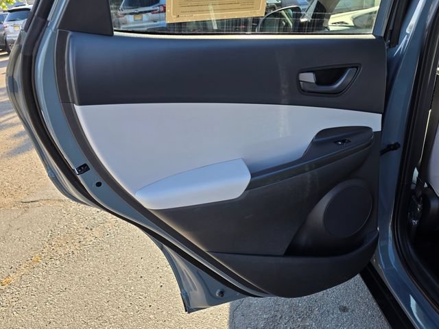 Used 2023 Hyundai Kona SEL FWD image 17