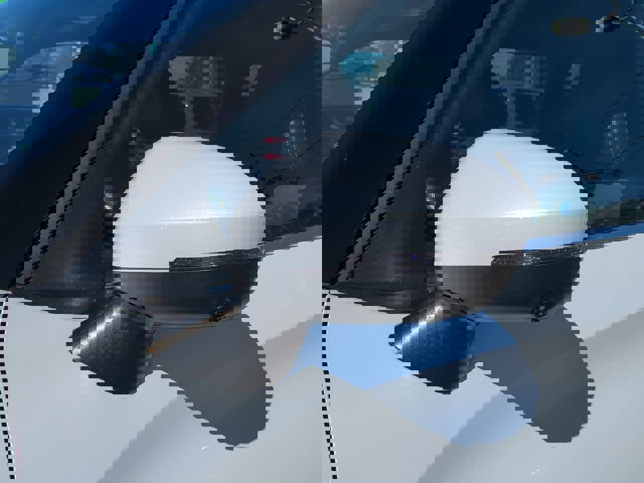 Used 2024 Mitsubishi Outlander SE image 12