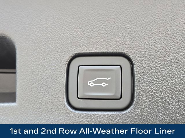 Used 2025 GMC Acadia Denali w/ LPO, Floor Liner Package AWD/4WD image 30