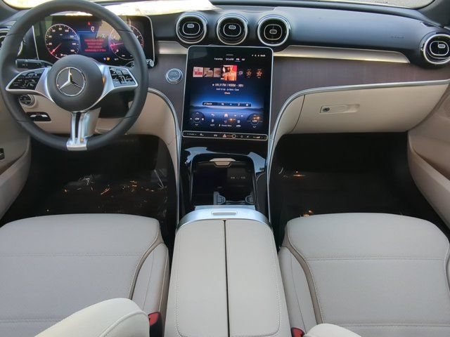 Used 2025 Mercedes-Benz C 300 Sedan image 14