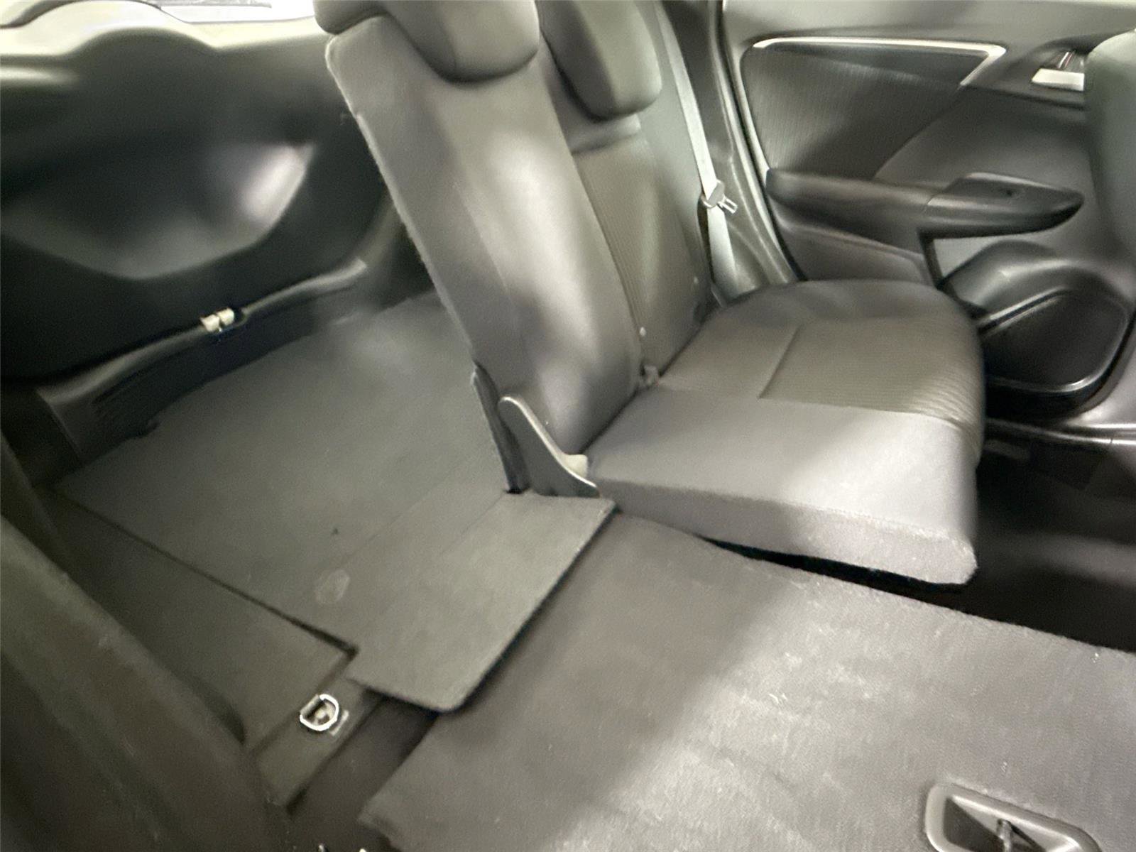 Used 2018 Honda Fit EX image 37