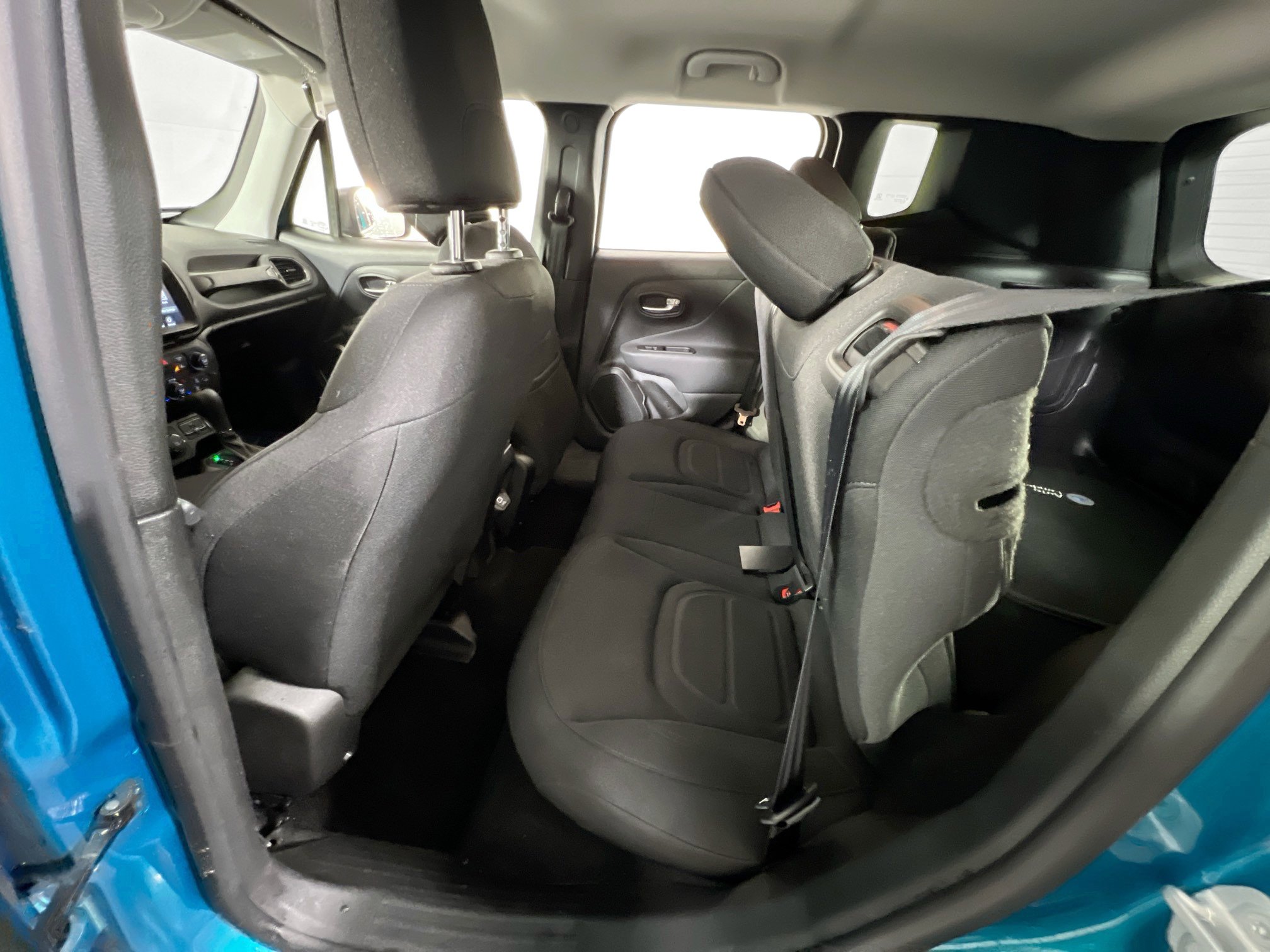 Used 2022 Jeep Renegade Latitude image 23