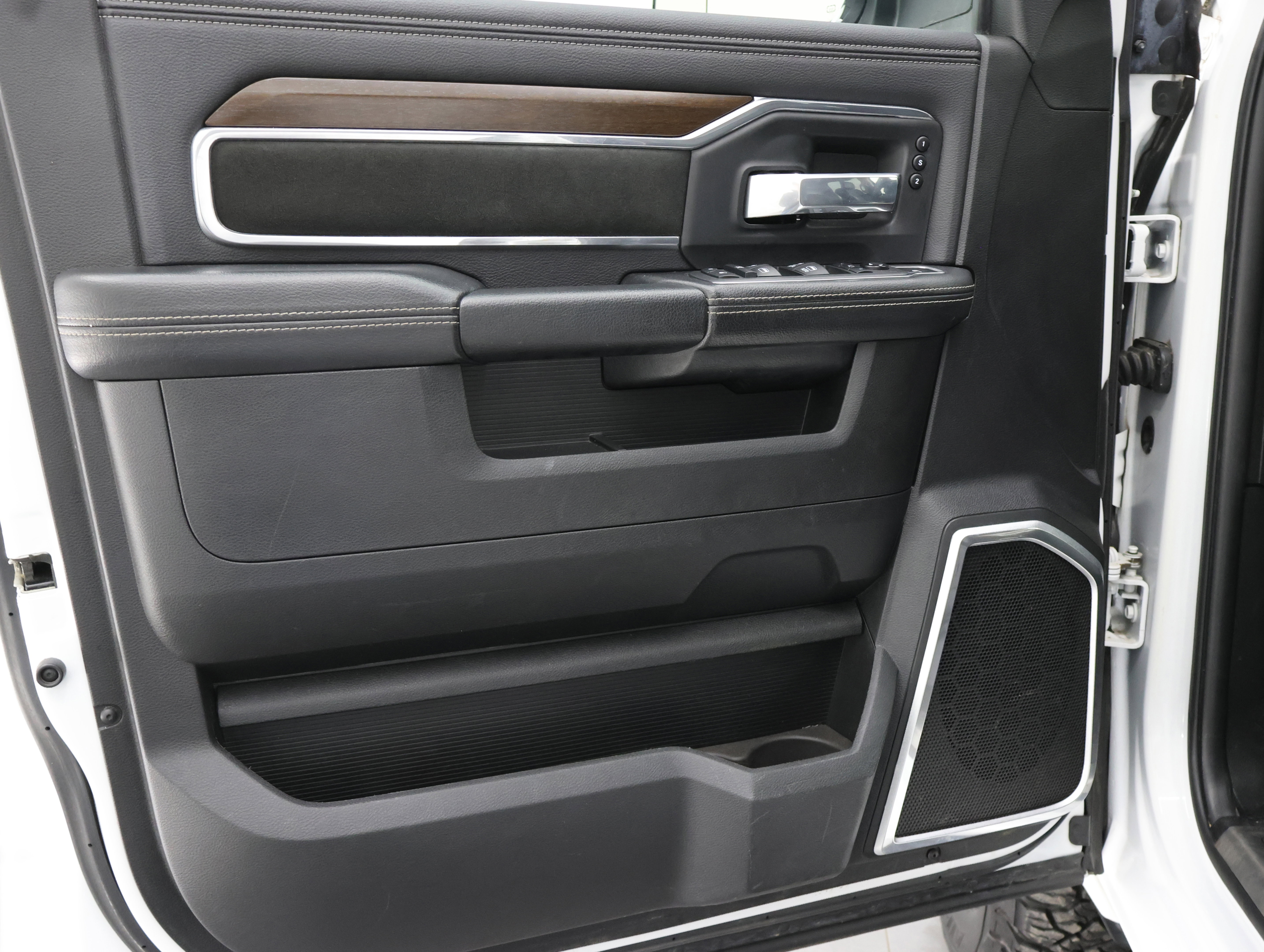 Used 2022 RAM 2500 Laramie image 37