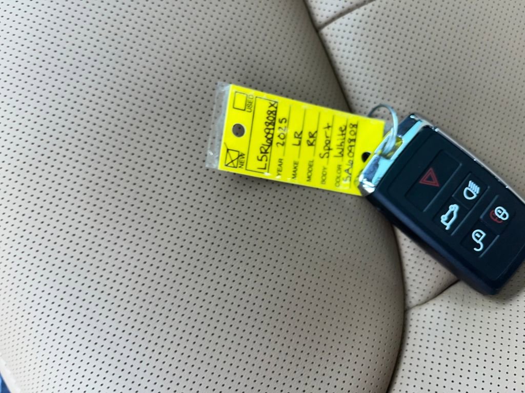 New 2025 Land Rover Range Rover Sport Dynamic SE image 29