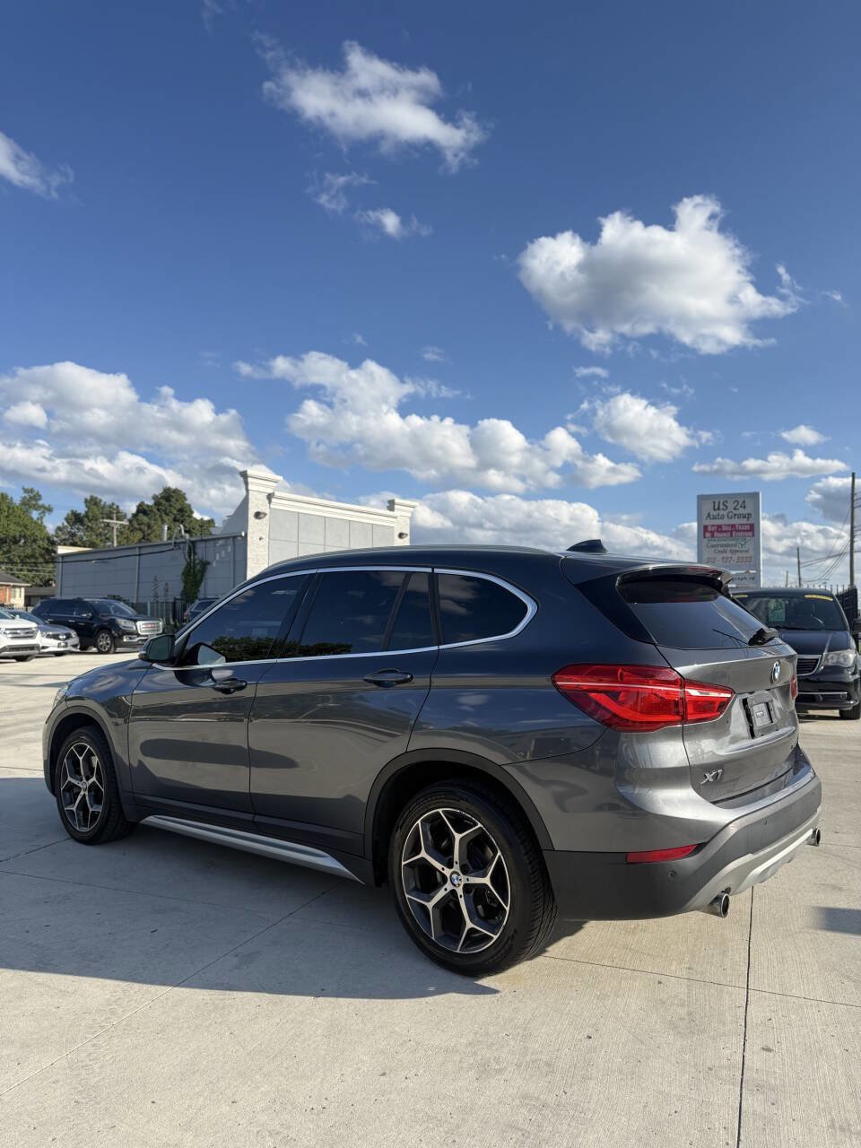 Used 2019 BMW X1 sDrive28i FWD image 3