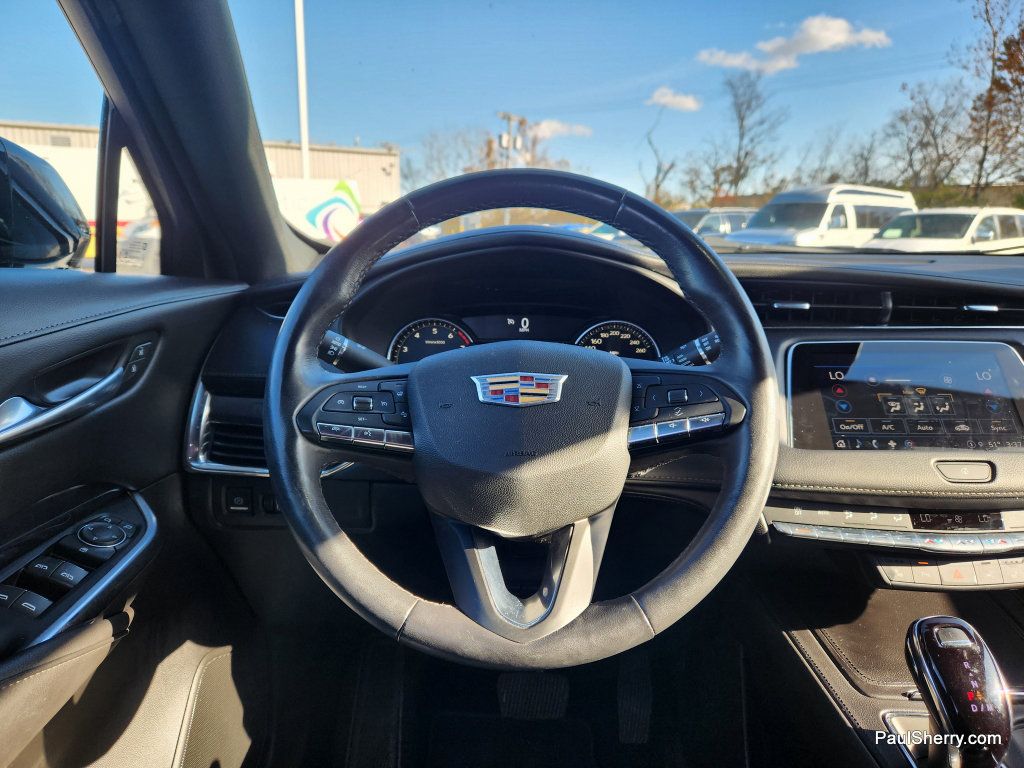 Used 2023 Cadillac XT4 Luxury w/ Driver Awareness Package AWD/4WD image 30