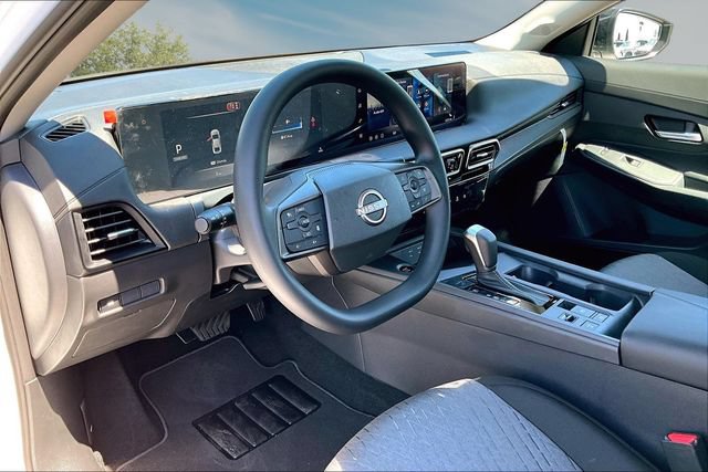 New 2027 Nissan Sentra SV w/ Floor Mat Package FWD image 7