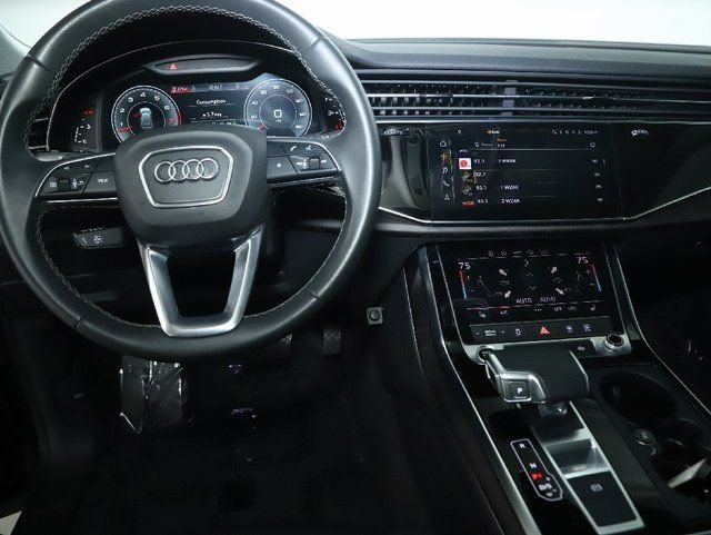 Used 2022 Audi Q8 Premium w/ Convenience Package image 14